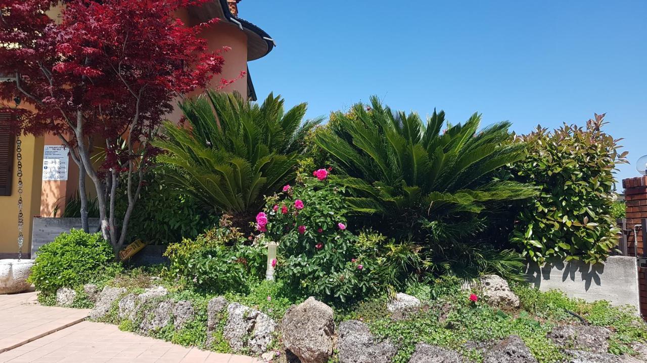 B&B Villa Giulia Desenzano del Garda Exterior photo